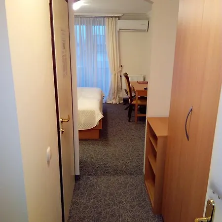 Sport Manca Garni 3*