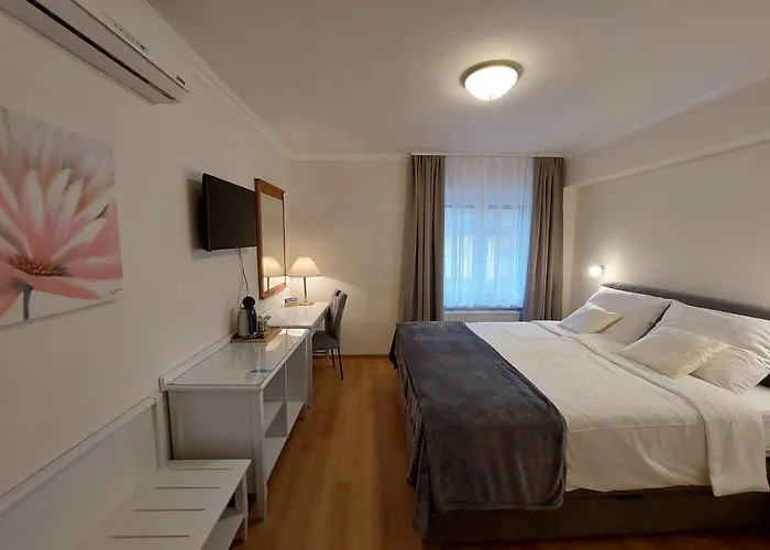 Sport Manca Garni 호텔 3*