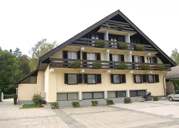 Hotel Sport Manca Garni 3*